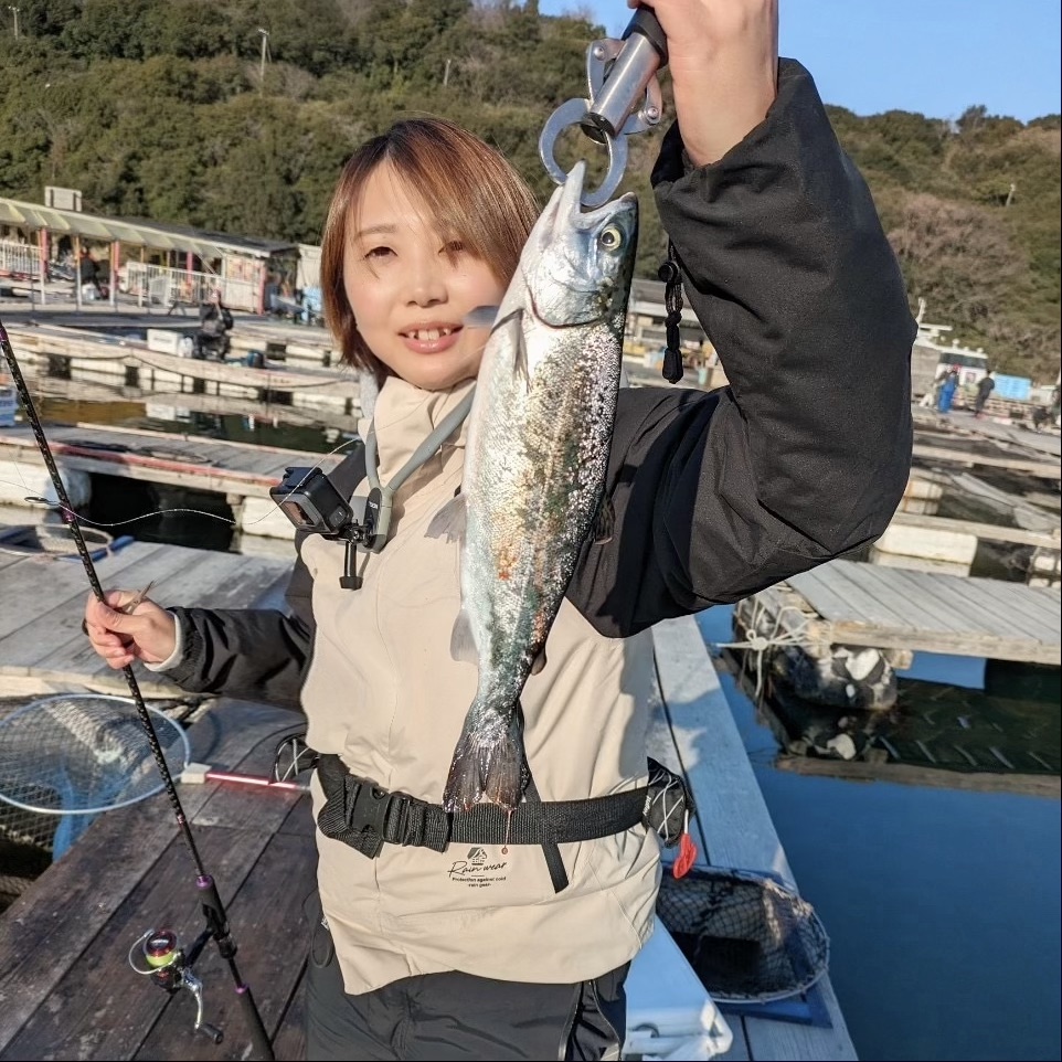 釣行レポートに「【水宝でファミリーサーモン釣り】」を掲載しました。